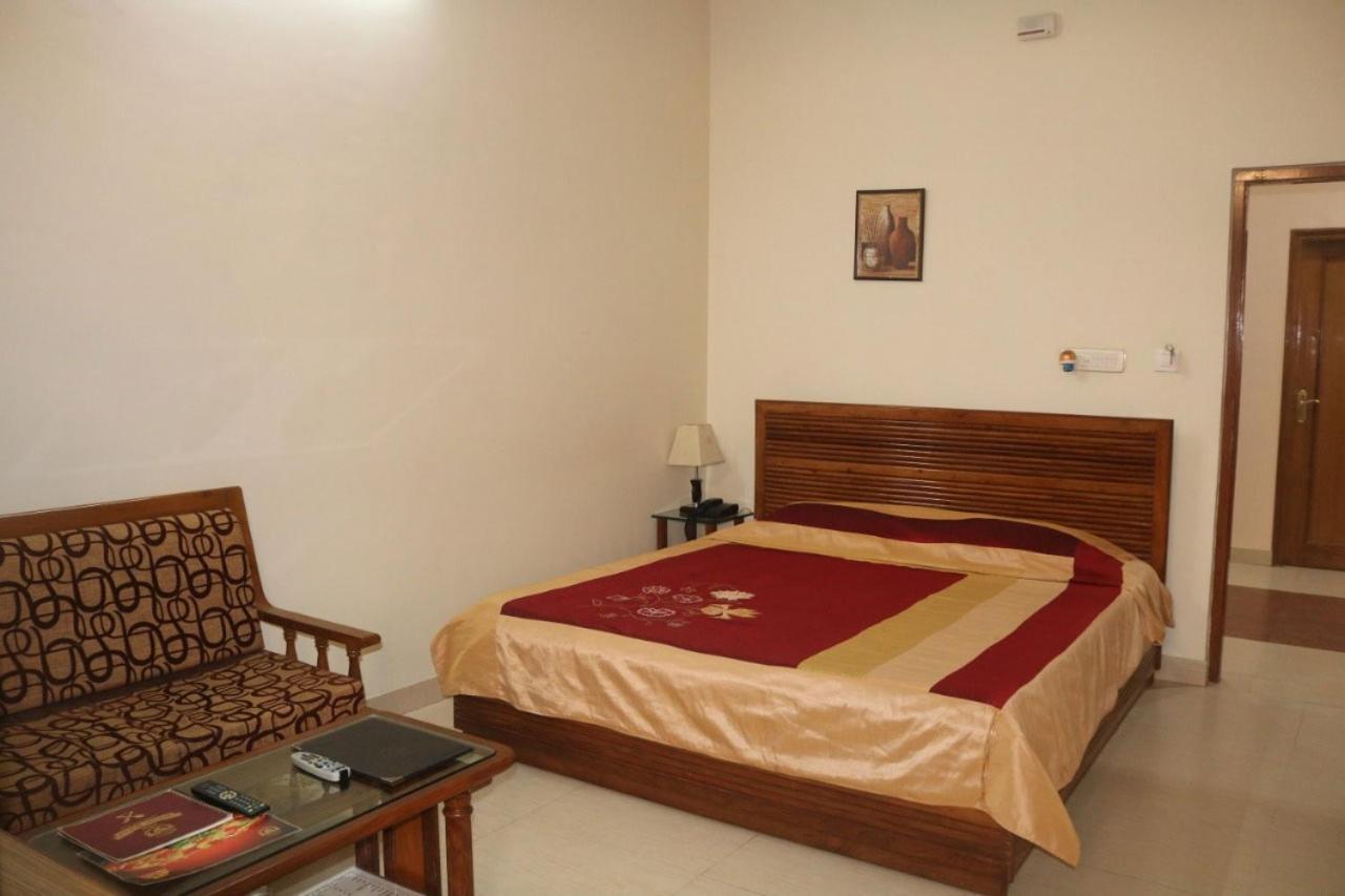 Hotel Shakti Palace Churu Exterior photo